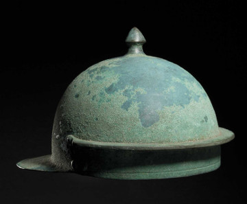 A Roman Hagenau-type bronze helmet, 1st half of the 1st century. Hammer Price: 30,000 Euros.