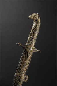 A silver-mounted Daghestanian deluxe shashka, dated 1913. HP: 22,000 Euros. Copyright Hermann Historica oHG 2015.