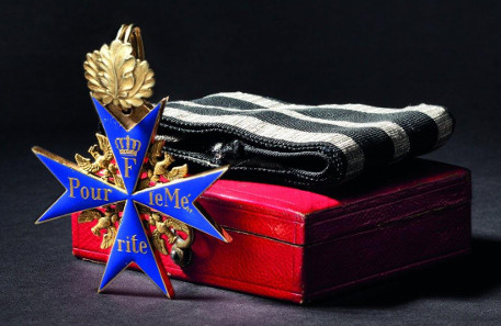 Order Pour le Mérite - a Cross with Oak Leaves 1870/71. HP: 33,000 Euros. Copyright Hermann Historica oHG 2015.
