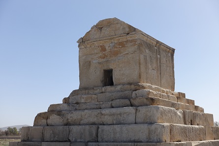 Entrance to the Tomb of Cyrus. Photo: KW.