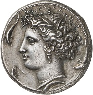 Lot 98: Syracuse (Sicily). Decadrachm, ca. 400-390. Extremely fine. From the Comte René Philipon Collection (1870-1936) and the Aynard Collection, from sale 1913, No. 22. Estimate: 50,000,- euros. Hammer price: 110,000,- euros.