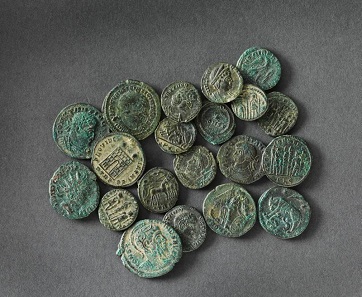 Some of the 22,888 coins of the Seaton Down Hoard. ©RAMM.