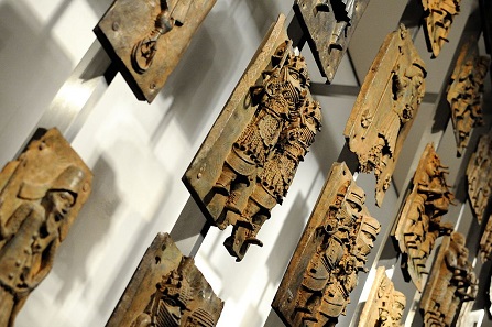 Several Benin Bronzes, on display in the British Museum, London. Photo: Rtype909 / Wikimedia Commons / CC BY-SA 3.0.