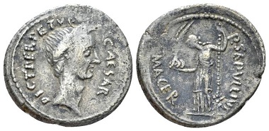 Lot 482: Iulius Caesar and P. Sepullius Macer. Denarius 44. Rare. About Very Fine/Very Fine. Starting bid: 250 GBP.