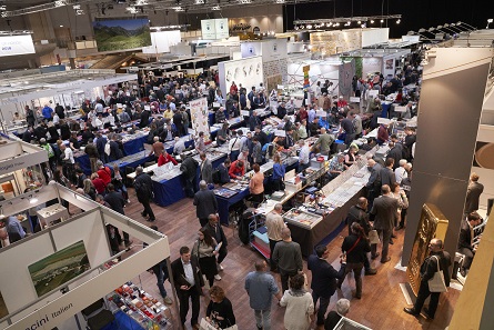 A picture of a small part of the World Money Fair 2018 exhibition hall. Photo: WMF.