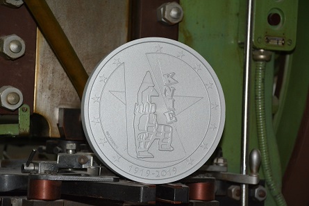 The model for the colored coin “Centenary of Circus Knie”. © Swissmint.