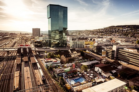 Urban life at Zurich’s Hardbrücke station. Photo: Zurich Tourism / Adrian Bretscher.
