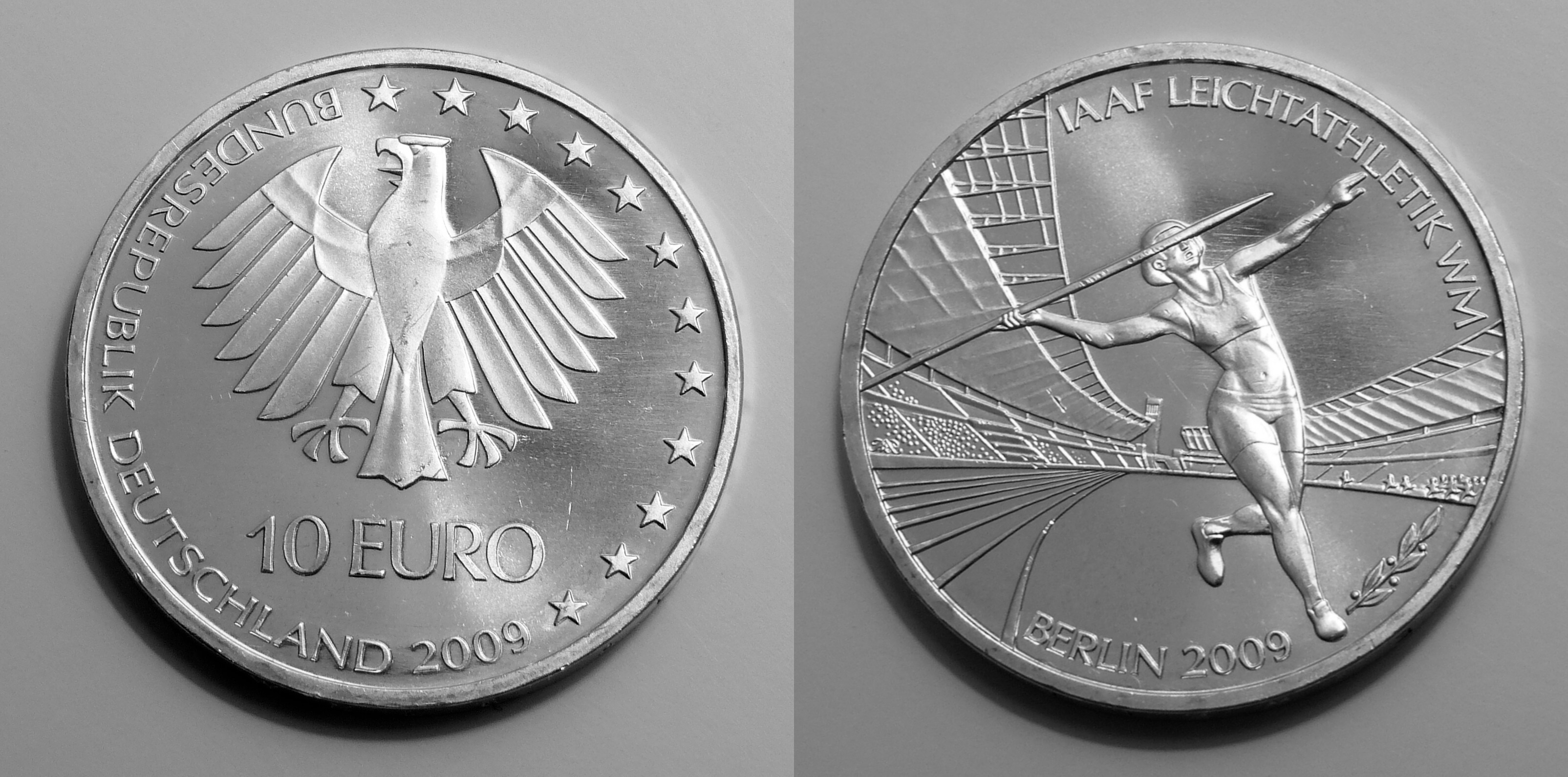 Change Checker 2018 FIFA World Cup Commemorative Coins