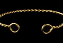 Rare Gold “Diss” Torc fetches £50,700 at Auction