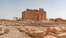 France offers asylum to endangered Syrian art