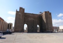 Welcome to Iran! Part 4: The slaughtered lamb, or: just another day in Iran