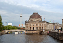 Giant gold coin stolen from Bode Museum