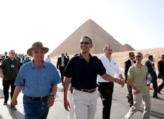 Puzzle over Zahi Hawass