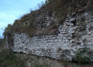 Coin hoard unveils the location of a settlement