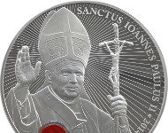 Silver medal features original shred of papal stole