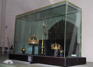 Numismatic Miniatures from the North: Part 1 – The Stolen Crowns of Strängnäs