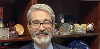 Coin Dealer Dan Duncan Receives ICTA Service Award