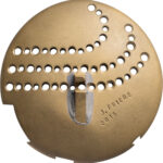 02-F_3_2a_juergen_friede_metallobjekt_av