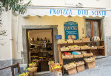 Italy Cancels Controversial Cashless Campaign