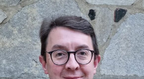 Islamic Numismatist Stephen Lloyd Joins CNG