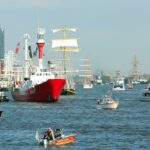 11_3236px-Auslaufparade_-_Hafengeburtstag_2017_12