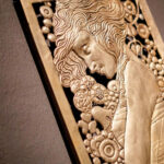 00-Goettinnen_Jugendstil-Klimt-Relief-Badisches_Landesmuseum-Foto_Kelzer