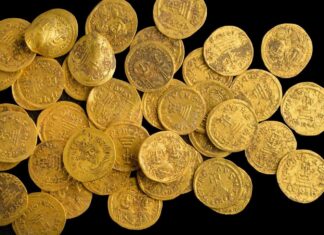 Hoard of Byzantine Gold Coins Found at Banias