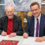 01-2023-01-17_MuenzspendeUebergabe_LiannaHecht_WWUMuenster_ArchaeologischesInstitut_8